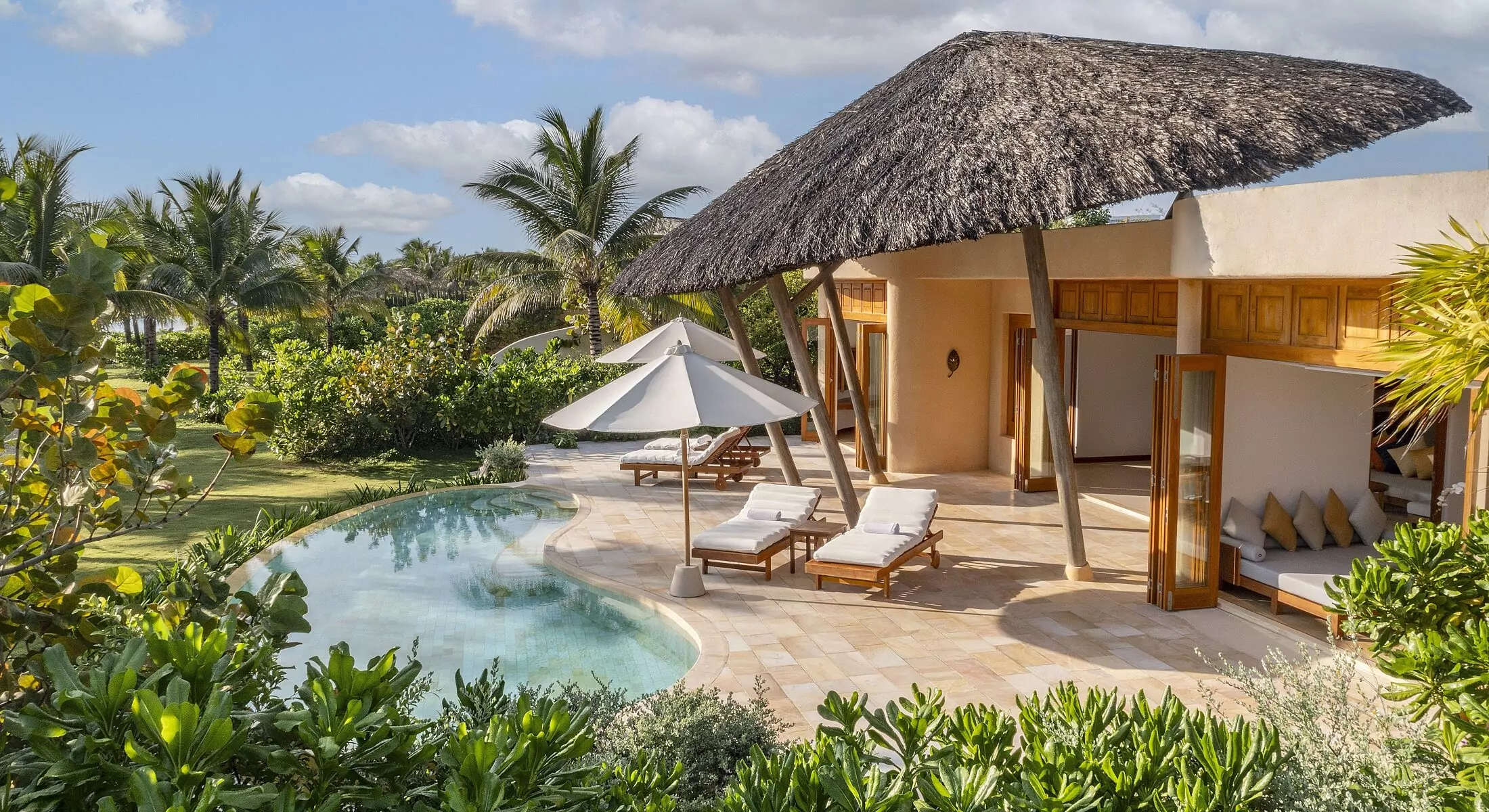 Ana Mandara Resort Cam Ranh Nha Trang – Thiên Đường Nghỉ Dưỡng Bên Bờ Biển